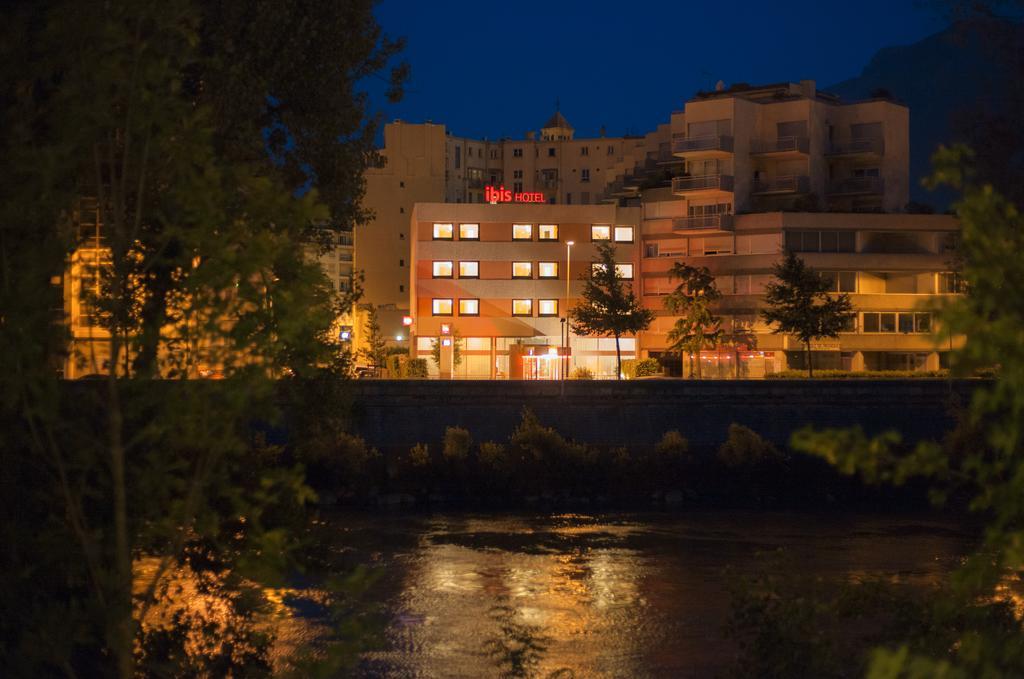 Ibis Grenoble Gare Hotel Exterior photo