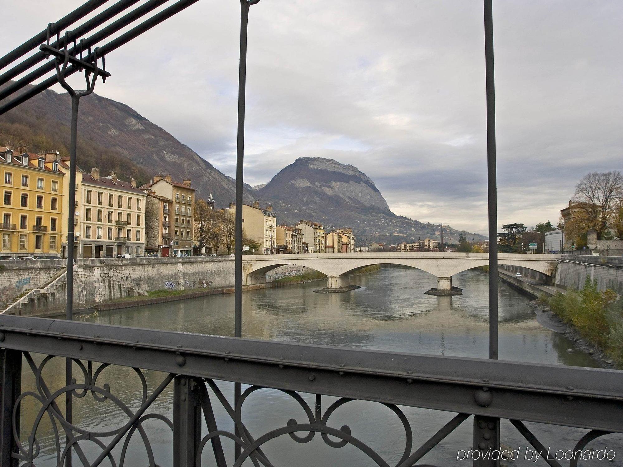 Ibis Grenoble Gare Hotel Exterior photo