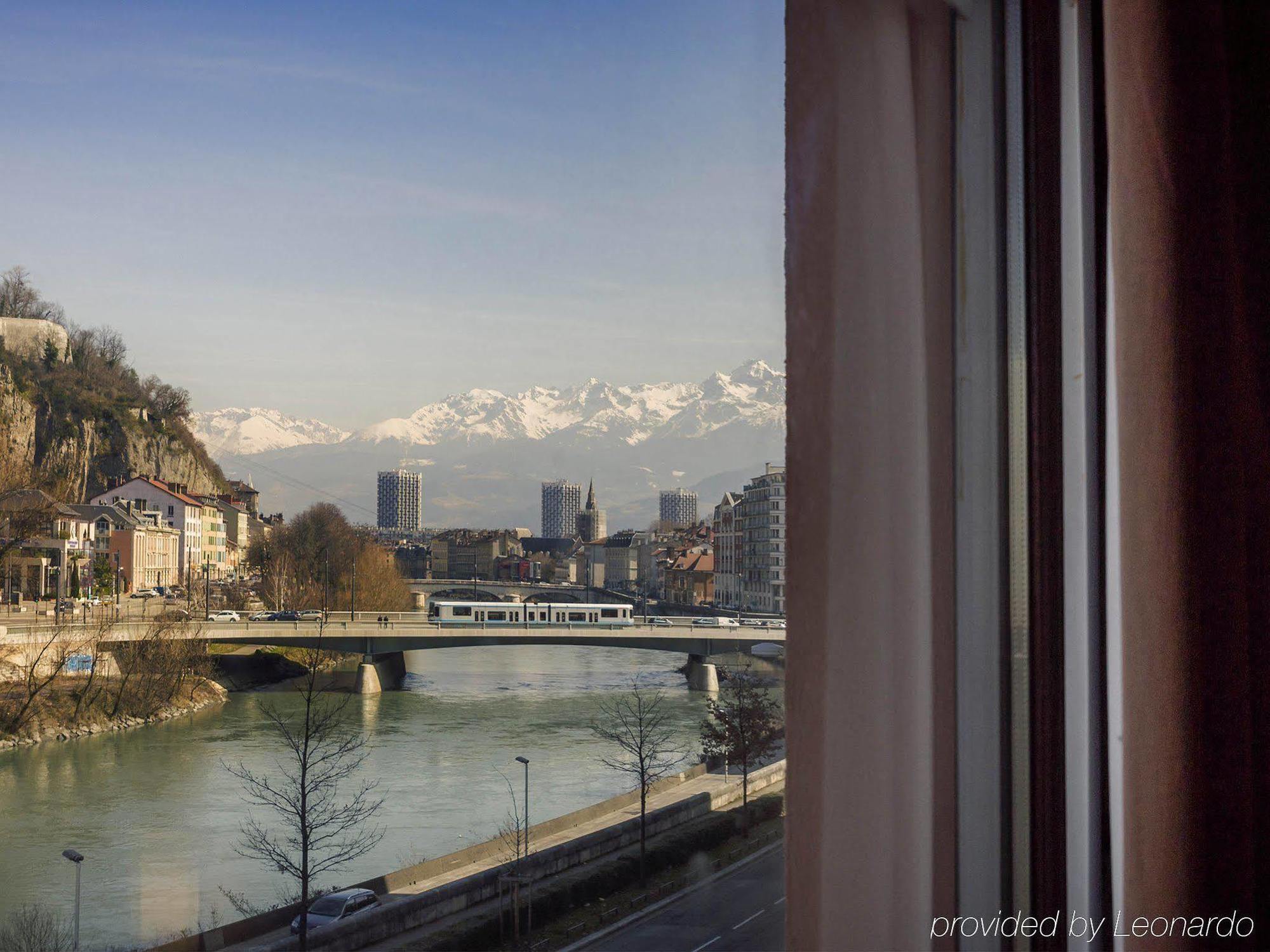 Ibis Grenoble Gare Hotel Exterior photo